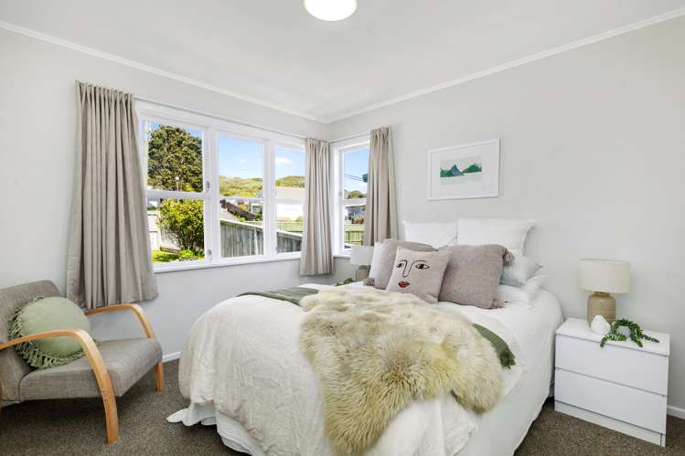 79 Driver Crescent Cannons Creek_10