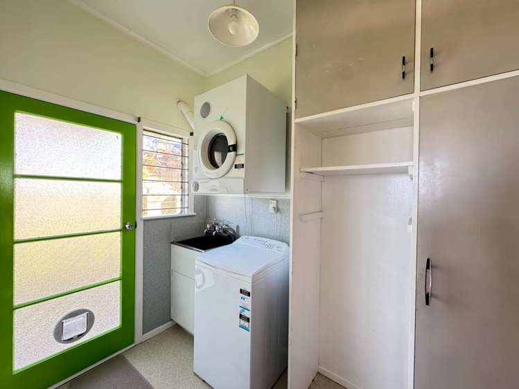 5 Viking Avenue Hillsborough_5