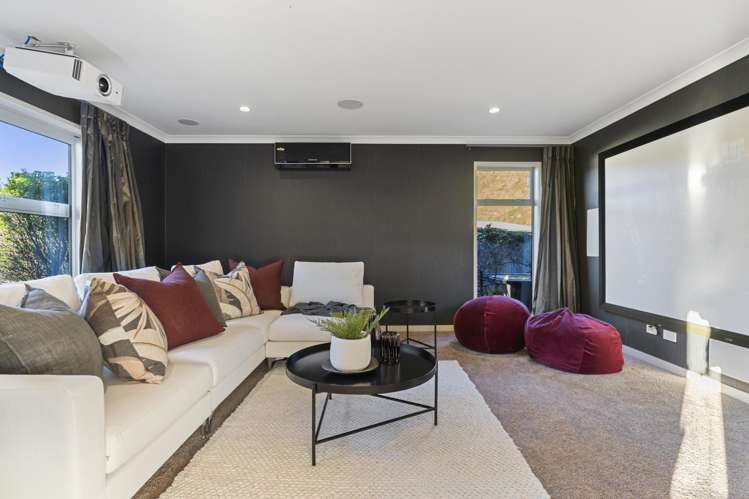 43 Ridgemount Rise Mangere Bridge_13