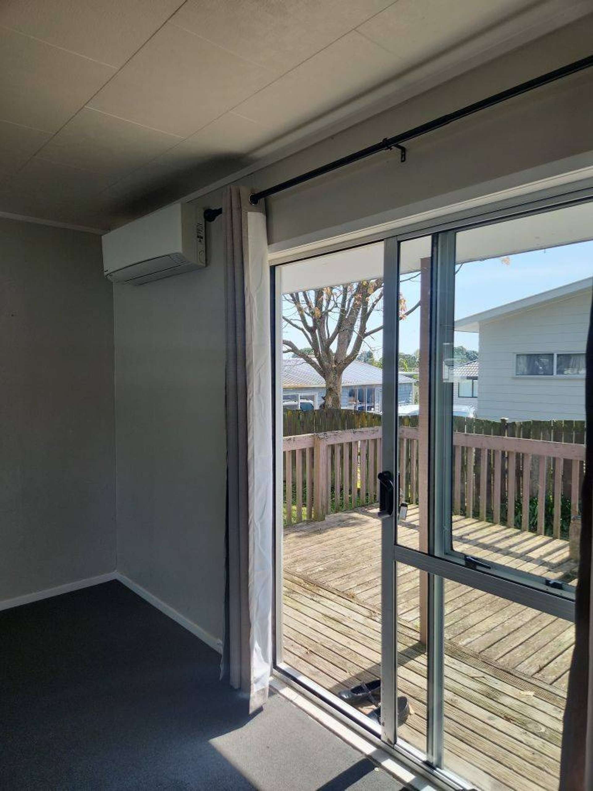 1/6 Bundena Place Clendon Park_0