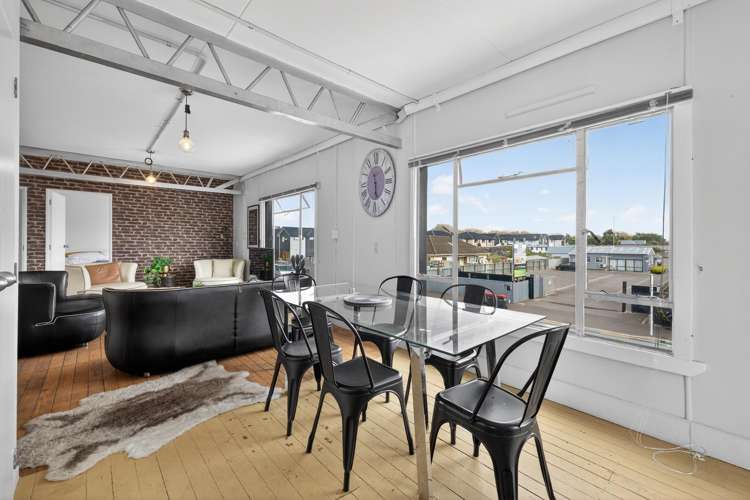 2/270 Lincoln Road Addington_3