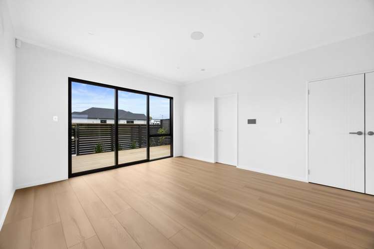 121 Otuwairoa Esplanade Papakura_8