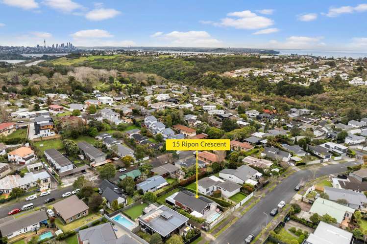 15 Ripon Crescent Meadowbank_24