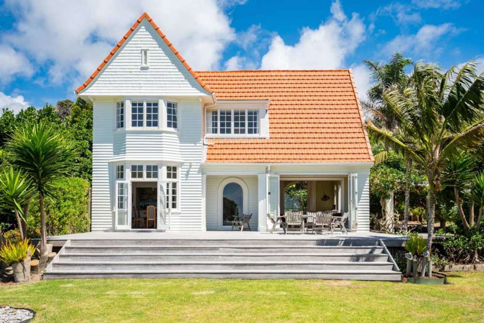 How a house in St Heliers got all the way to Mangawhai Heads