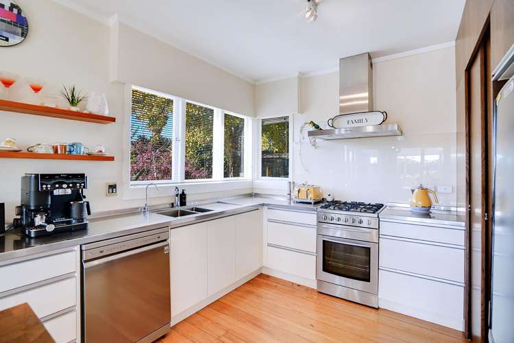 23, 25 Storey Avenue Forest Lake_12