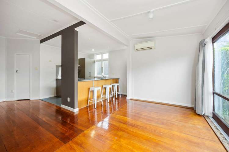 2/9 Essex Road Mt Eden_1