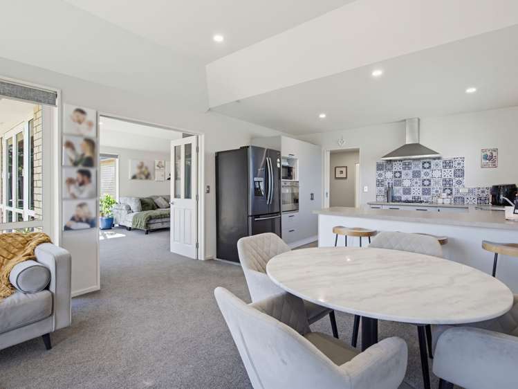 2 Hillview Place_2