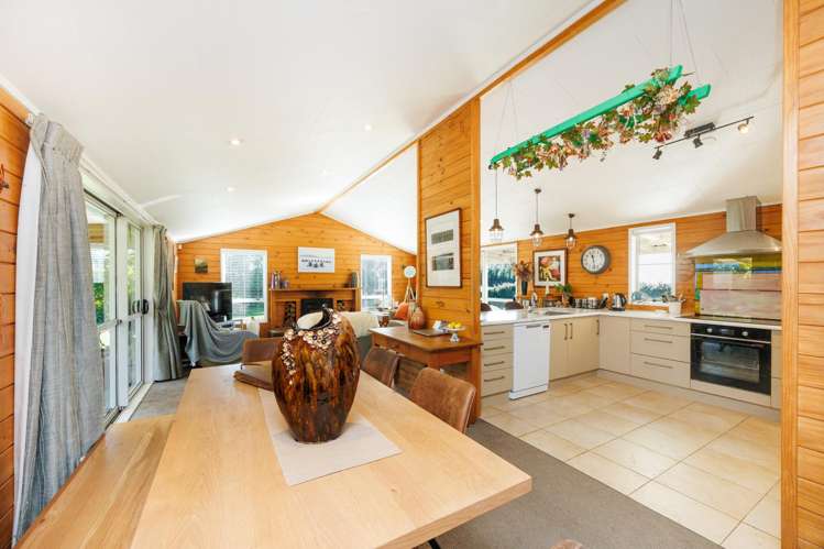 7 Campbell Road Aorangi_1