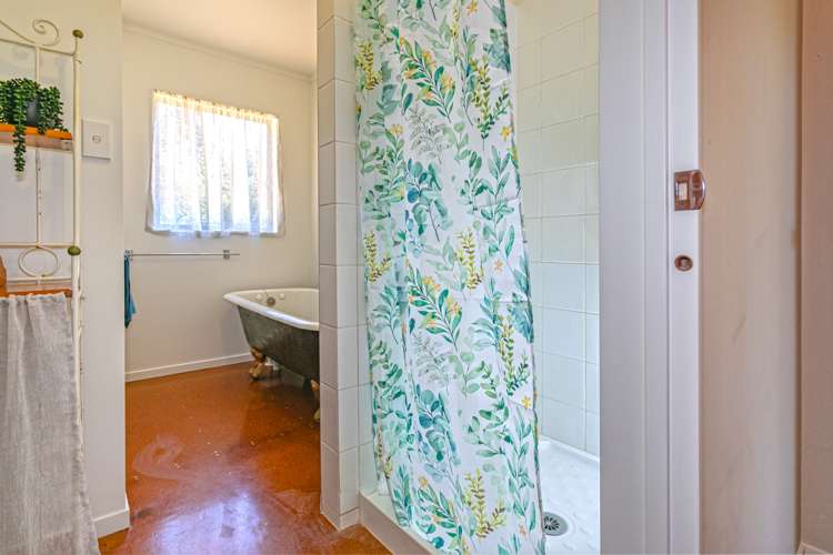 35 Michelle Lane Hahei_17