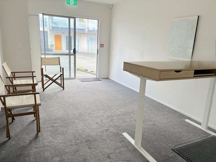 11/45 Karepiro Drive Stanmore Bay_6