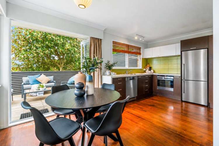 107 Sutherland Road Brookfield_3