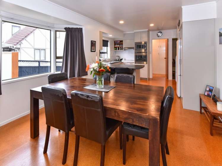 7 Idesia Place Totara Heights_10