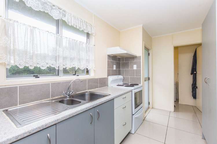 28 Frobisher Way Clendon Park_8