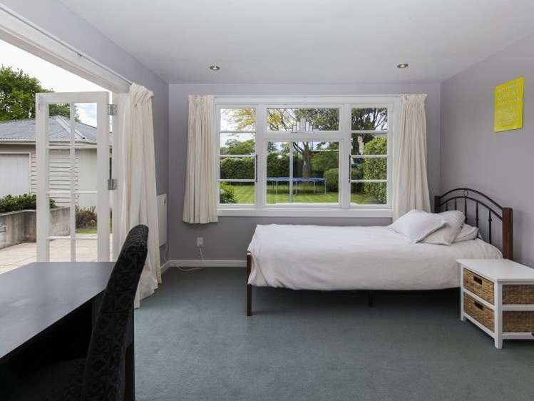 26 Roosevelt Avenue Saint Albans_17