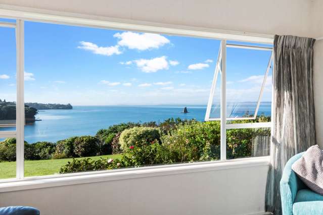 2/1017 Whangaparaoa Road Tindalls Beach_1