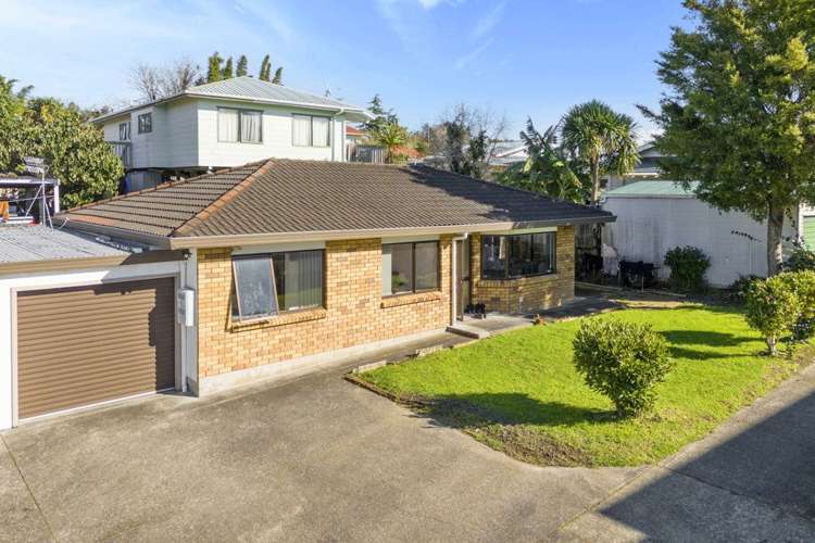 2/27 Rata Street New Lynn_11