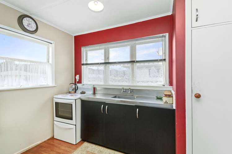 15 Konini Street Wainuiomata_5