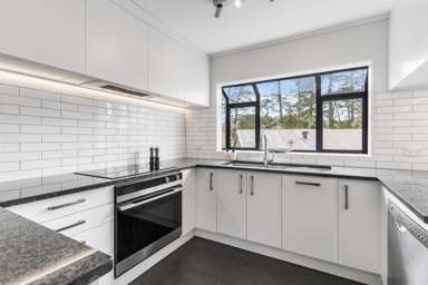 3/488 Riddell Road_4