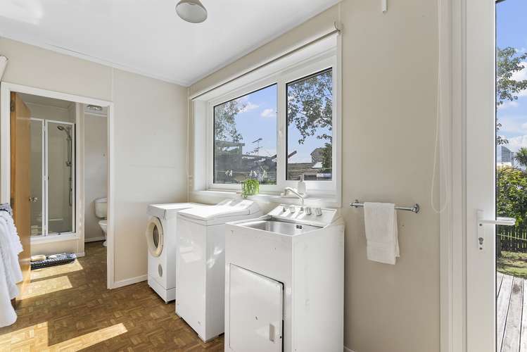 13 Arthur Crescent Hauraki_16