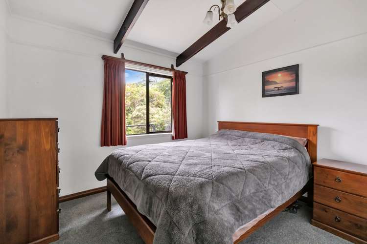 15 Henare Place Tihiotonga_11