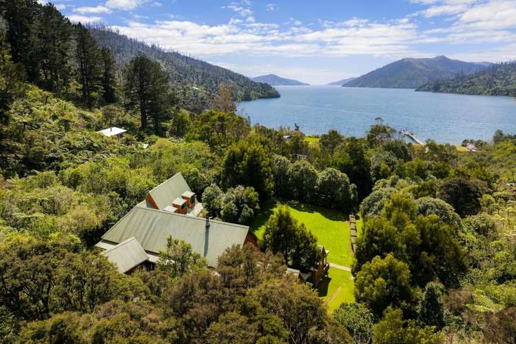 240 Maraetai Bay_2