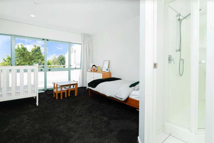 2D/221 Sunset Road Sunnynook_9