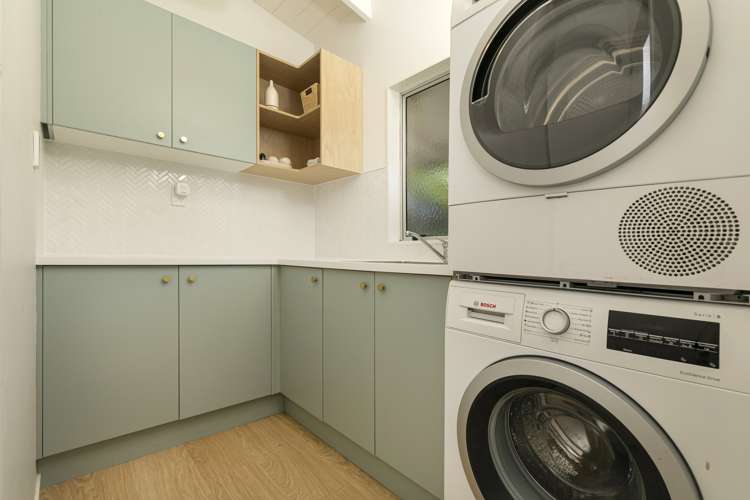 5 Ngatira Road Muriwai_22