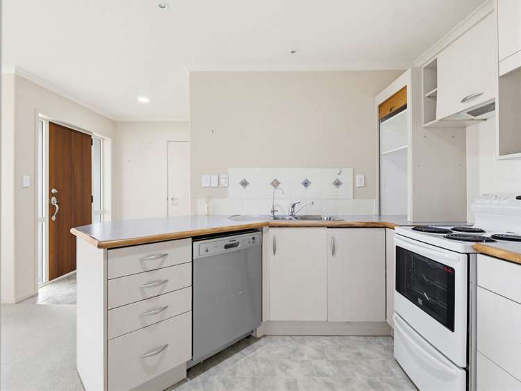 8 Montrose Place Pyes Pa_6