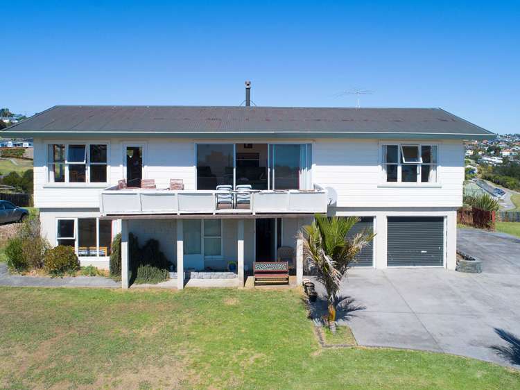 11 Kathy Terrace Stanmore Bay_17