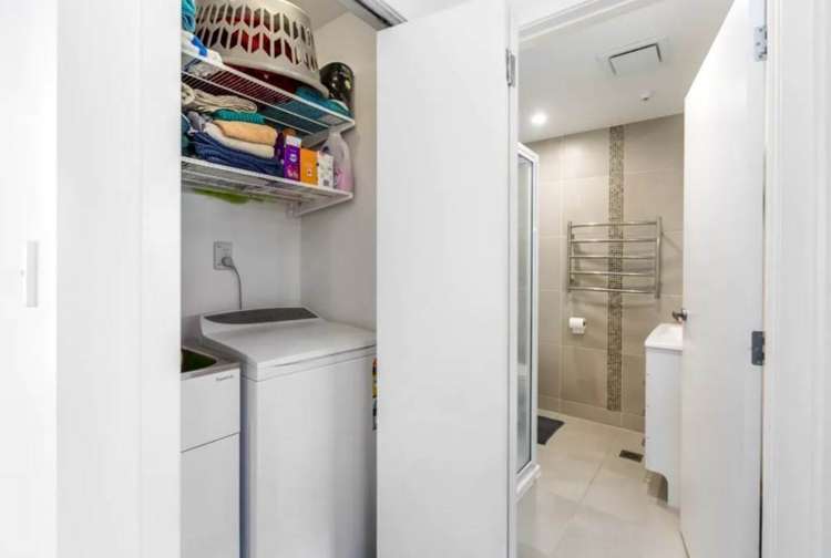 221/17 Link Crescent Stanmore Bay_7