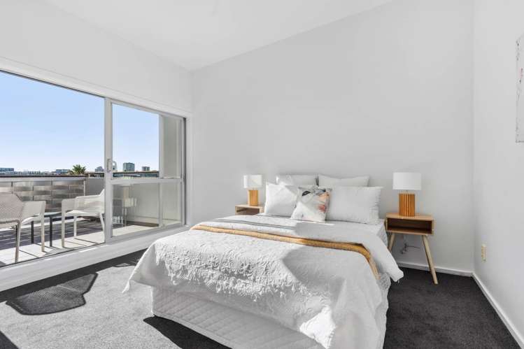 4e/44 Aitken Terrace Kingsland_5