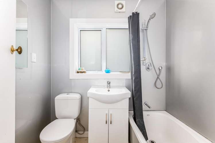 13A Kim Street Khandallah_8