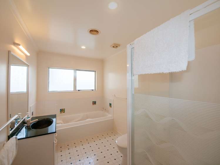 3 Waverton Terrace Churton Park_21