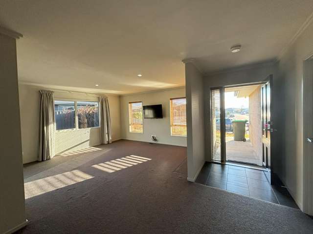 9 Olds Crescent 10126_1