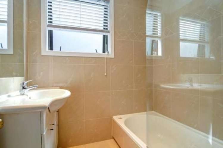 24a Dart Place Fernhill/Sunshine Bay_10