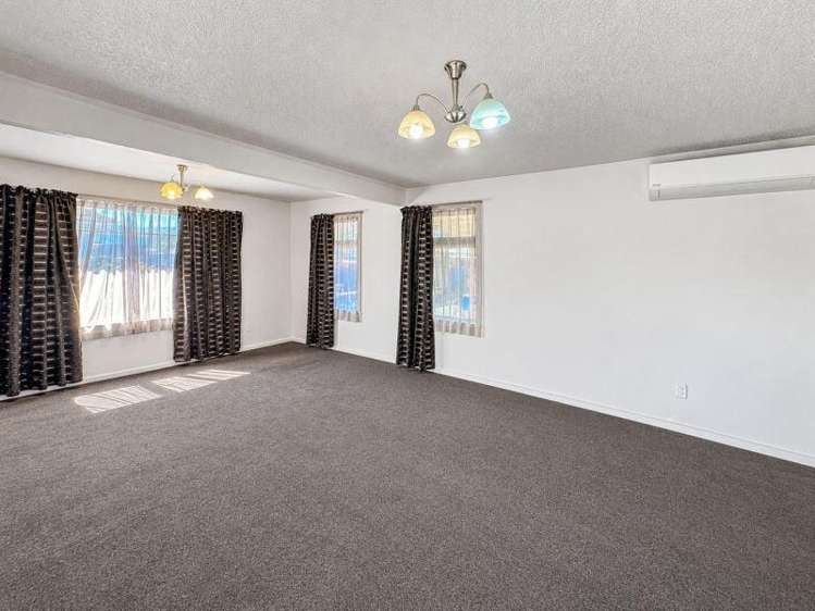 48 Bournemouth Cr Aranui_4