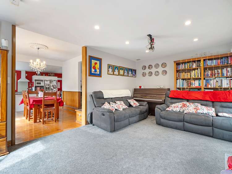 297 lake terrace road Burwood_17