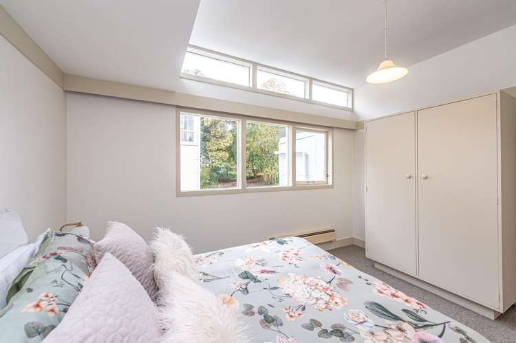 8b Brassey Road Saint Johns Hill_17