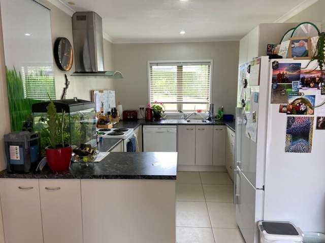 a/40 Kingdale Road Henderson_2