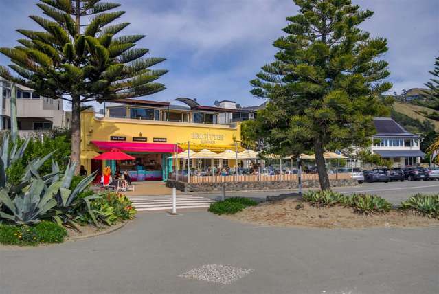 22A & 22B Esplanade Sumner_1