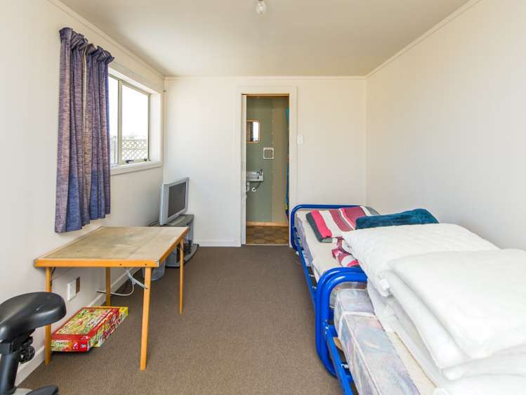 29 Nukumaru Parade Waiinu Beach_20