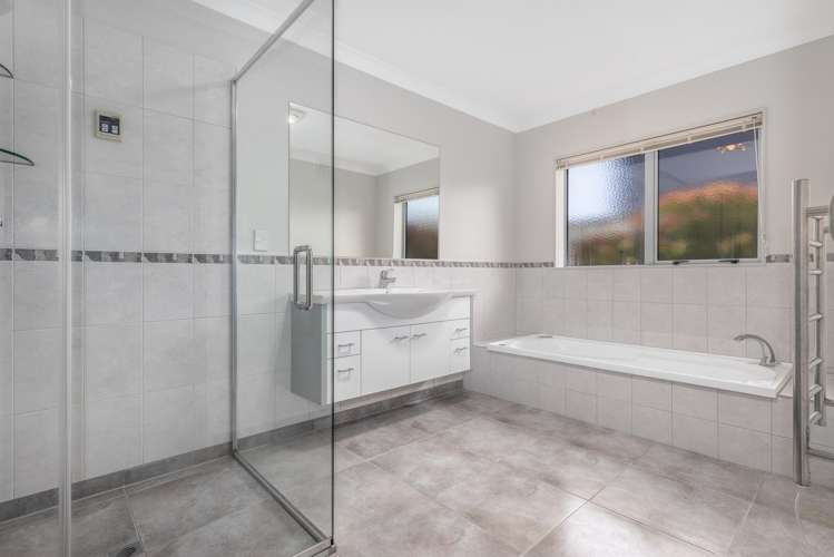 81 The Drive Paraparaumu Beach_19