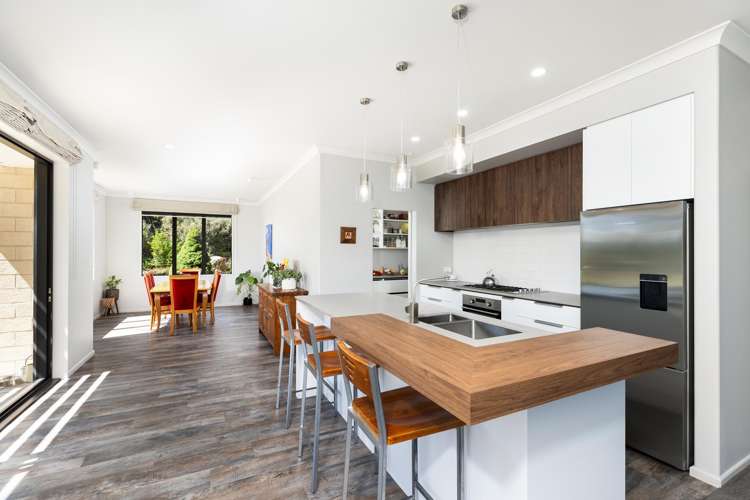 56 Fairbourne Drive Fairhall_8