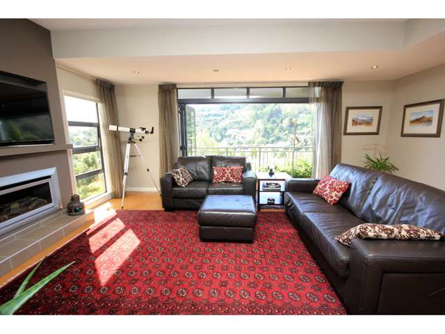 8 Emerald Lane Cashmere_2