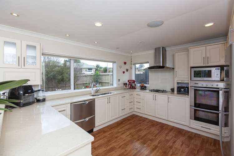 2 Cascade Way Paraparaumu_7