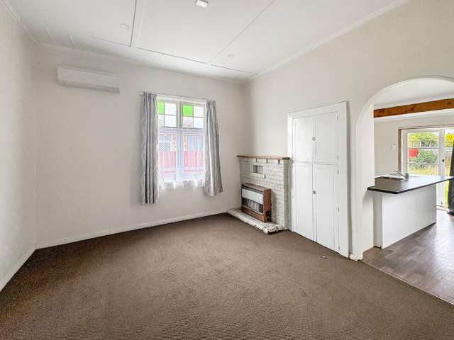 240 Ferguson Street 10930_3