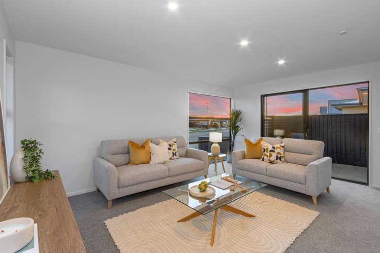 61 Whitehorn Drive_2