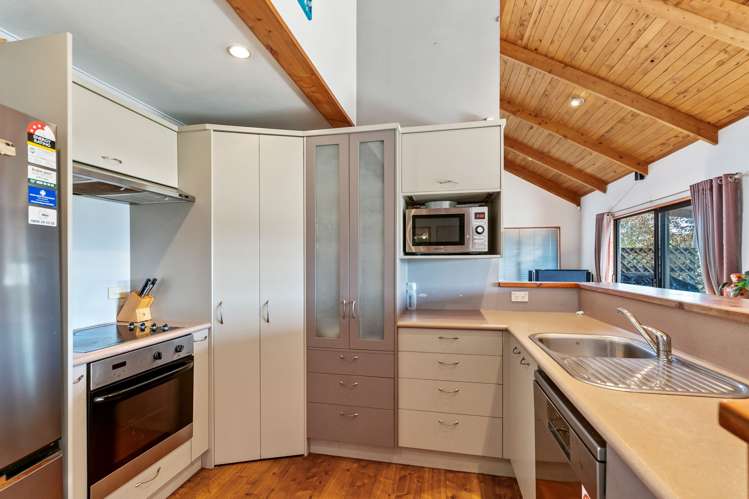 13b Anzac Road Morningside_11