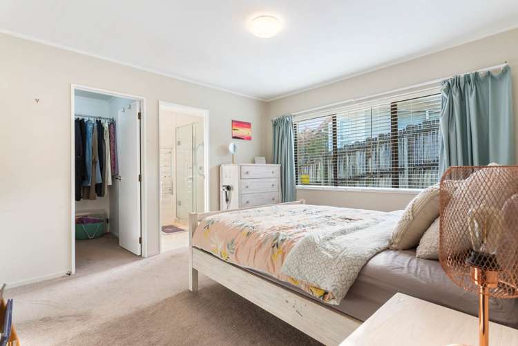 17 Mallard Place Unsworth Heights_11