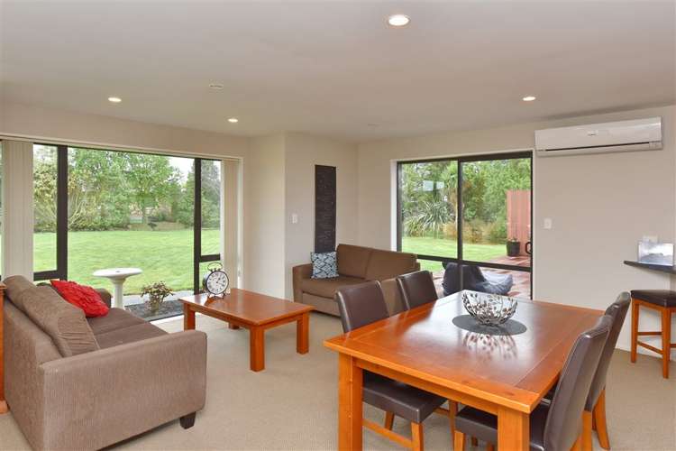 16 John Leith Place Leithfield_2